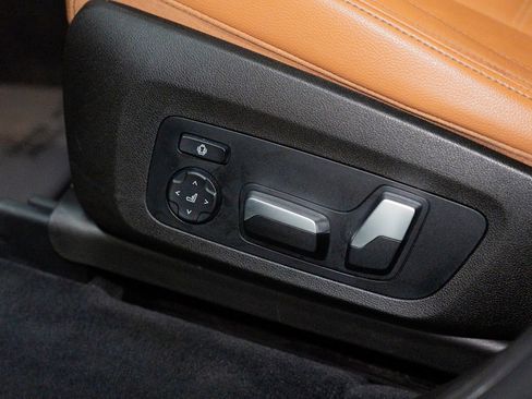 Used 2019 BMW X3 M40i w/ Premium Package image 18