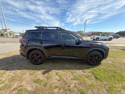 Used 2025 Nissan Rogue SV w/ Rock Creek Premium Package image 8