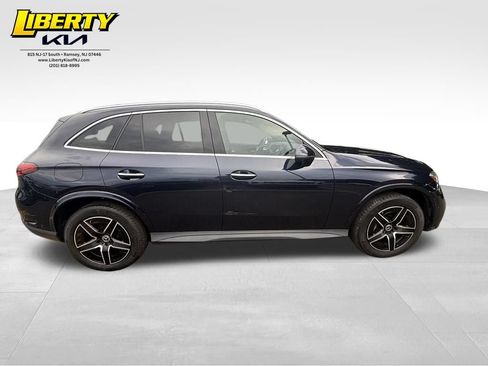 Used 2024 Mercedes-Benz GLC 300 4MATIC image 8