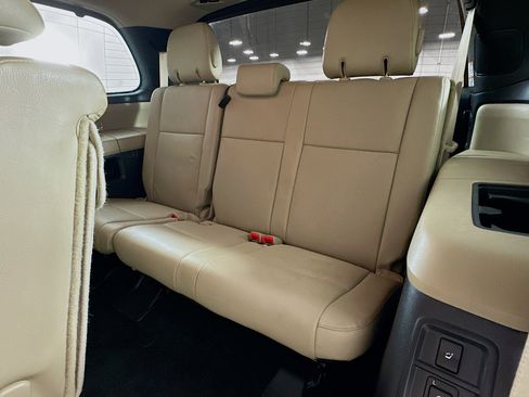 Used 2016 Toyota Sequoia Limited image 29