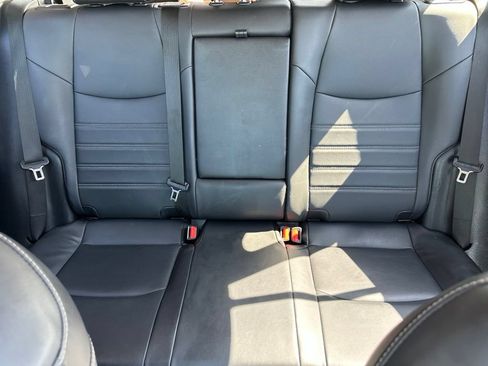 Used 2022 Toyota RAV4 XLE Premium AWD/4WD image 38