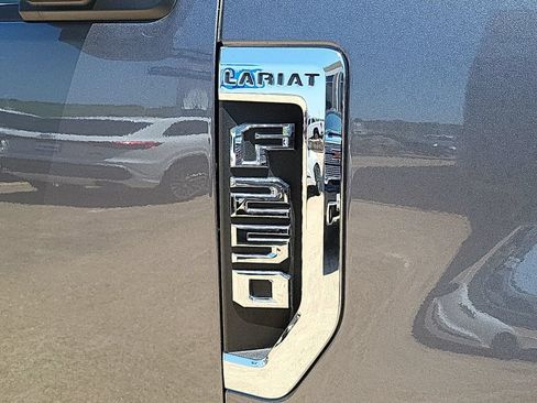 Used 2021 Ford F250 Lariat AWD/4WD image 31