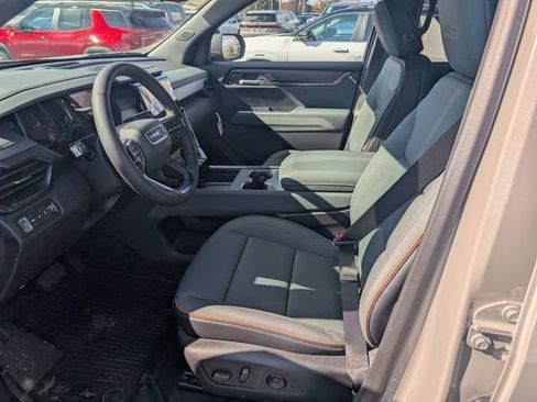 New 2026 GMC Acadia AT4 w/ Luxury Package image 13