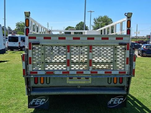 Used 2018 Ford F550 2WD Regular Cab Super Duty image 22