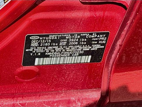 Used 2017 Hyundai Elantra Limited FWD image 30