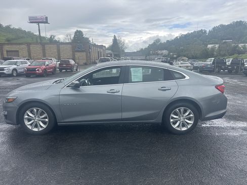 Used 2024 Chevrolet Malibu LT FWD image 9