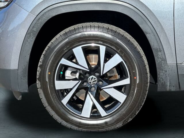 Used 2022 Volkswagen Atlas Cross Sport SE AWD/4WD image 31