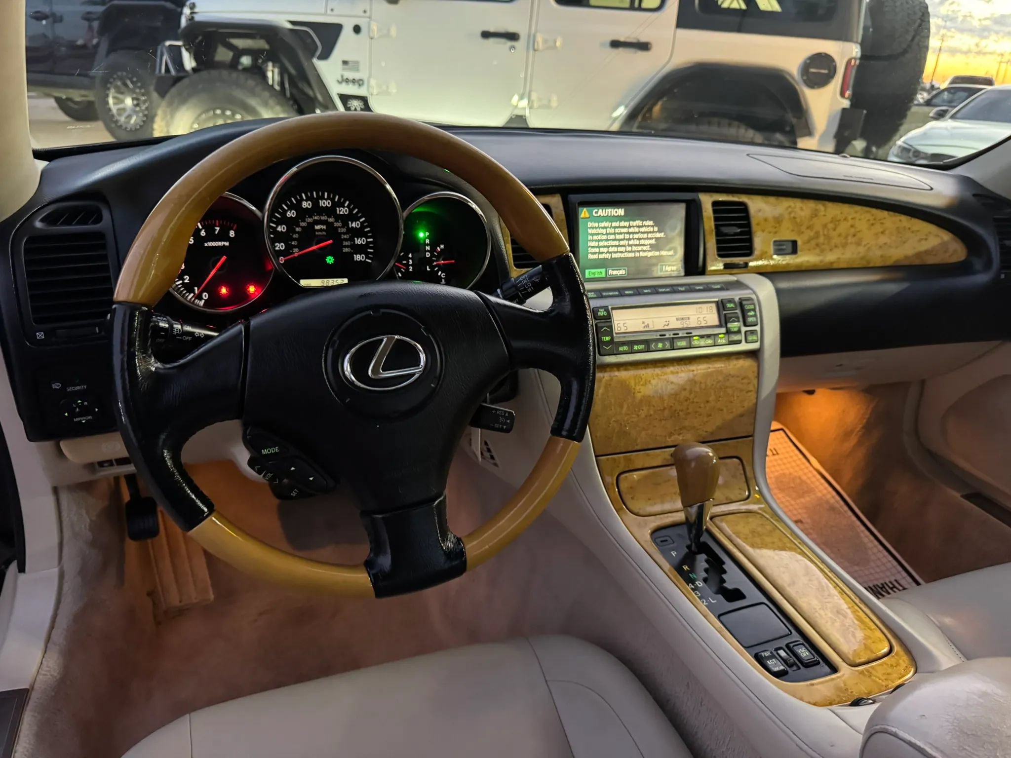 Used 2005 Lexus SC 430 Convertible RWD image 9
