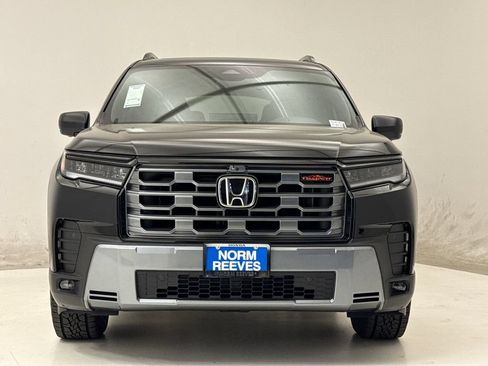 New 2026 Honda Pilot TrailSport image 3