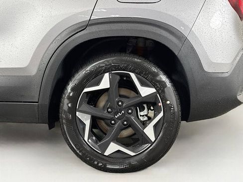 New 2026 Kia Seltos EX AWD/4WD image 10