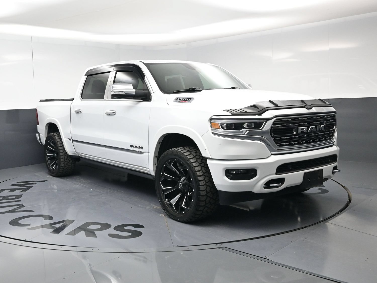 Used 2020 RAM 1500 Limited AWD/4WD image 2