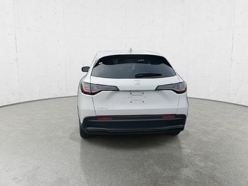 New 2026 Honda HR-V LX image 8