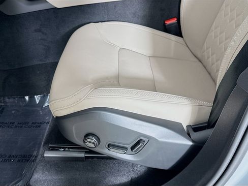 New 2026 Volvo XC90 T8 Plus w/ Protection Package Premier AWD/4WD image 20