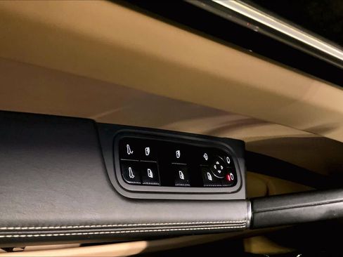 Used 2020 Porsche Cayenne S AWD/4WD image 55