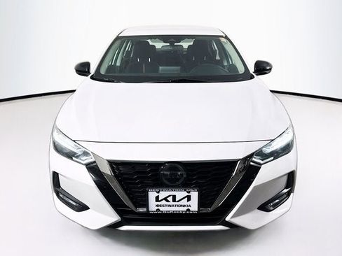 Used 2021 Nissan Sentra SR image 2