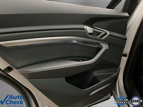 Used 2023 Audi e-tron Premium Plus w/ Premium Plus Package AWD/4WD image 68