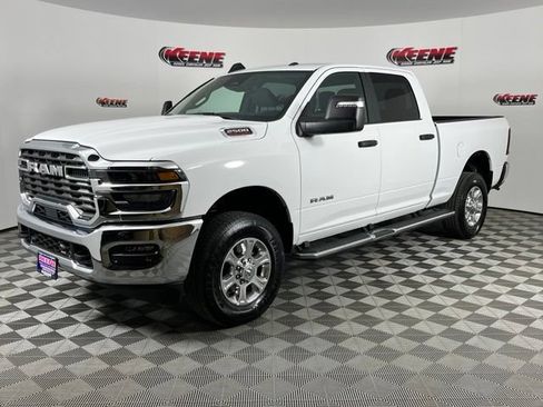 Used 2026 RAM 2500 Big Horn AWD/4WD image 5