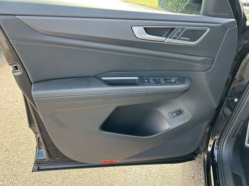 New 2026 Volkswagen Atlas Cross Sport SEL Premium R-Line image 17