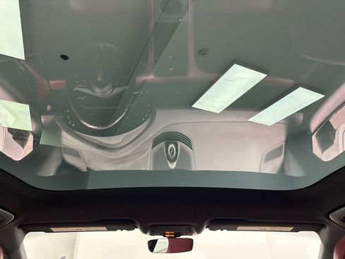 Used 2020 Porsche Taycan 4S image 43