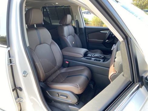 Used 2025 Honda Pilot Elite image 20