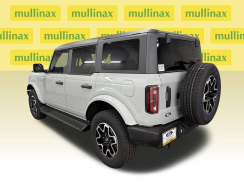 New 2026 Ford Bronco Outer Banks image 9