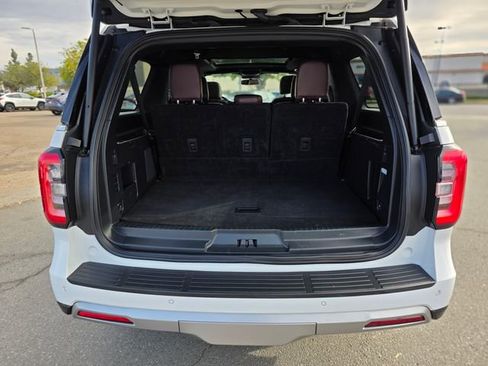 Used 2023 Ford Expedition Max Limited image 14
