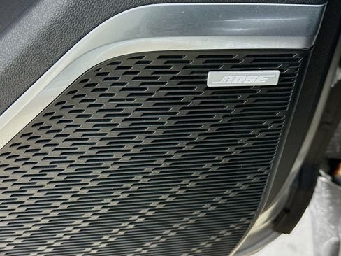 Used 2025 Buick Enclave Preferred image 22