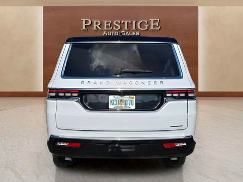 Used 2024 Jeep Grand Wagoneer L Series III AWD/4WD image 13
