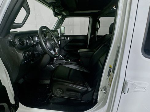 Used 2022 Jeep Wrangler Sahara w/ Safety Group image 13