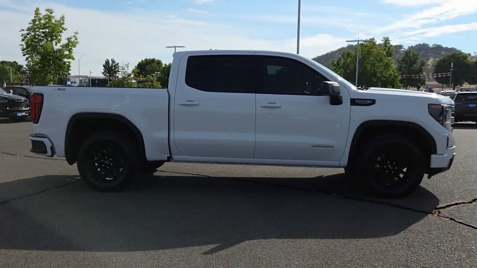 Used 2026 GMC Sierra 1500 Elevation w/ X31 Off-Road Package AWD/4WD image 9
