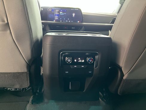 New 2026 Chevrolet Suburban LS w/ Max Trailering Package RWD image 15