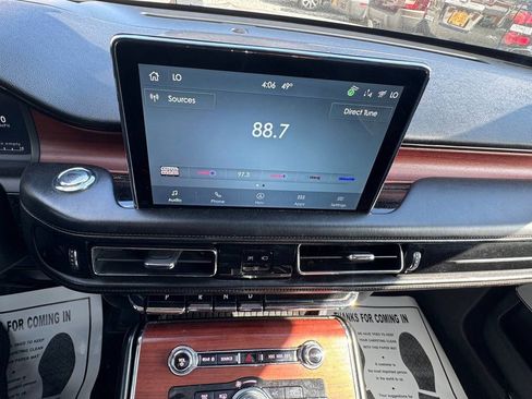 Used 2021 Lincoln Aviator Reserve w/ Equipment Group 210A image 13