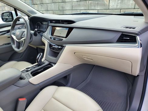 Certified 2023 Cadillac XT5 Premium Luxury w/ LPO, Floor Liner Package image 42