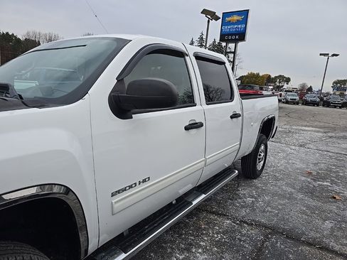 Used 2011 Chevrolet Silverado 2500 LT image 28