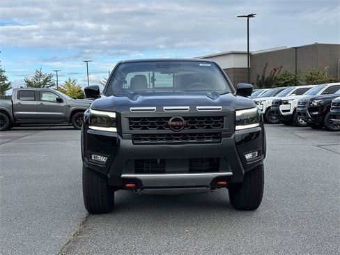 New 2026 Nissan Frontier PRO-4X w/ Pro-4x Convenience Package image 2