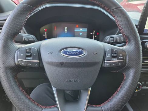 Used 2025 Ford Escape ST-Line FWD image 17