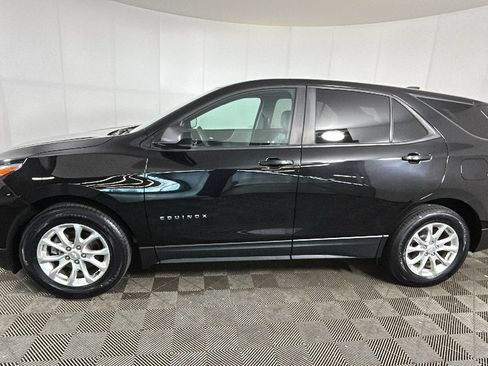 Used 2020 Chevrolet Equinox LS w/ LS Convenience Package FWD image 7