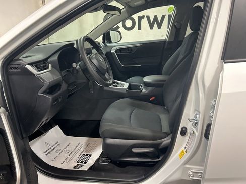 Used 2025 Toyota RAV4 LE image 23