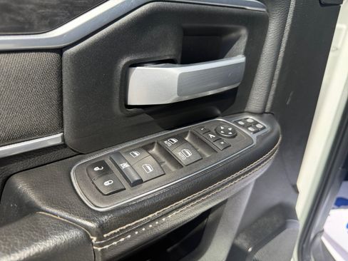 Used 2024 RAM 3500 Big Horn AWD/4WD image 10