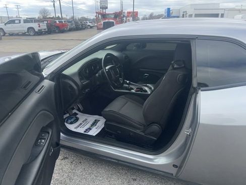 Used 2016 Dodge Challenger R/T w/ Cold Weather Group image 10