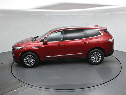 Used 2024 Buick Enclave Premium image 43