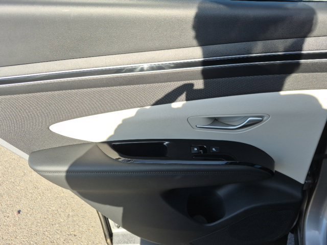 Used 2024 Hyundai Tucson Limited AWD/4WD image 15
