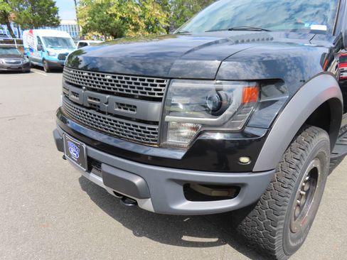 Used 2014 Ford F150 Raptor w/ Equipment Group 801A Luxury AWD/4WD image 8