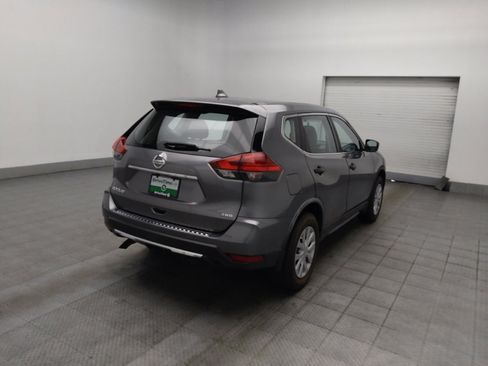 Used 2017 Nissan Rogue S AWD/4WD image 9