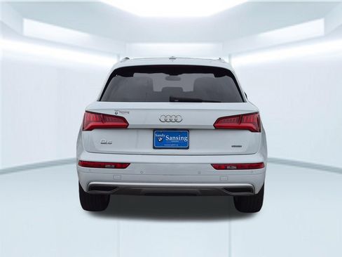 Used 2019 Audi Q5 2.0T Premium Plus w/ Premium Plus Package AWD/4WD image 4