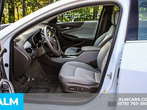 Used 2024 Chevrolet Malibu LT FWD image 16