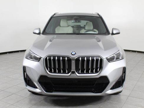 Used 2025 BMW X1 xDrive28i w/ Technology Package image 6