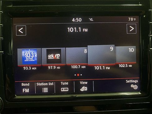 Used 2018 Volkswagen Passat 2.0T SE image 21