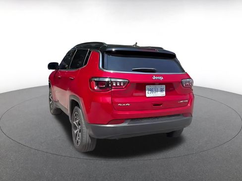 Used 2025 Jeep Compass Limited AWD/4WD image 11