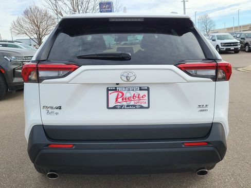Used 2025 Toyota RAV4 XLE image 13